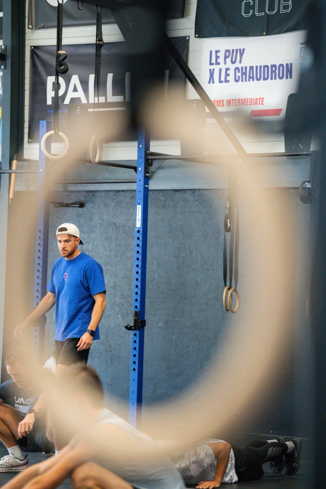 Antoine Duplat, coach de CrossFit Le Puy, pendant une séance à la box
